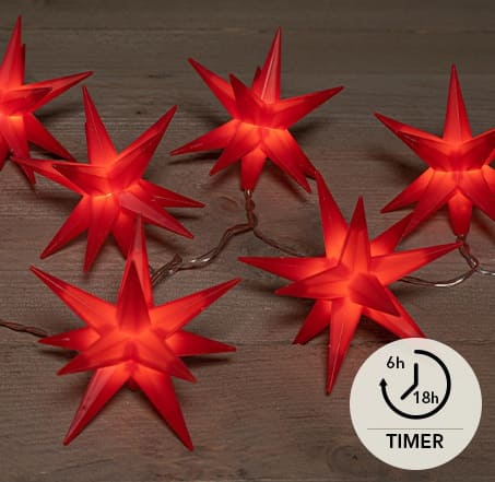 Super süße 3D Sternenlichterkette mit 10 kleinen Sternen in rot. Sie ist sehr universell zu dekorieren und gat einen praktischen eingebauten Timer.