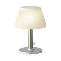 Lumineo Tischleuchte mit Solartechnik.