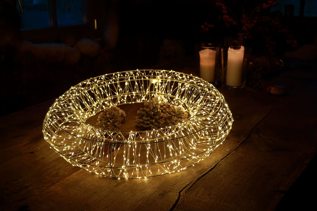 Wunderschöner Lichterkranz mit 1200 Lichtern, er versprüht weihnachtliche Stimmung!