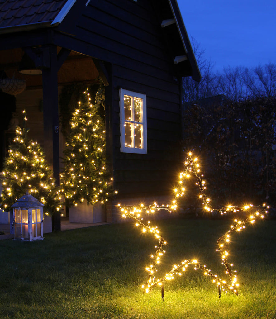 Der Stern bringt super viel Licht in ihren Garten oder auf ihre Terrasse! Das Licht ist super gemütlich und toll anzusehen.
